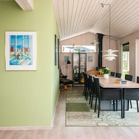 4 Star In Holiday home